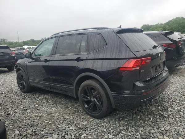 3VV8B7AXXRM124760 2024 VOLKSWAGEN TIGUAN - Image 2