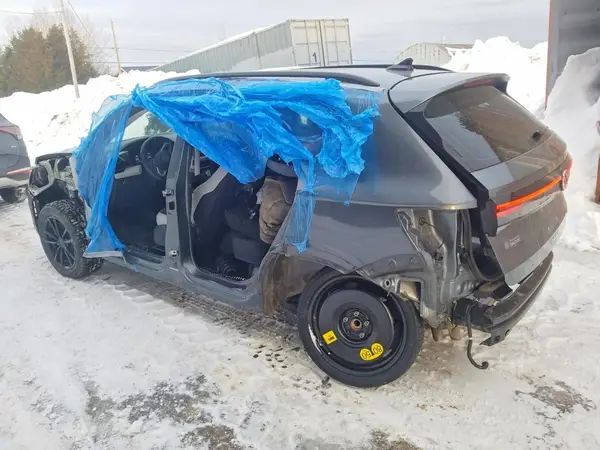 3VV8C7B21SM007557 2025 VOLKSWAGEN TAOS - Image 2