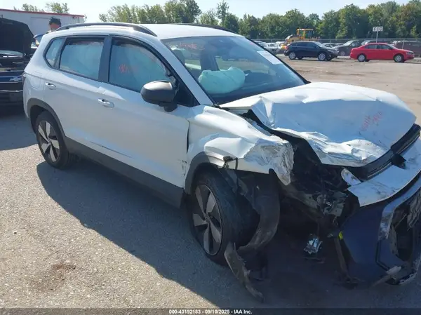 3VV8C7B22SM012573 2025 VOLKSWAGEN TAOS - Image 1