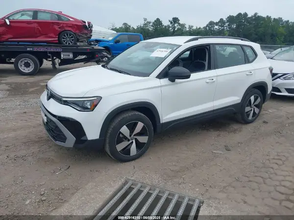 3VV8C7B22SM031852 2025 VOLKSWAGEN TAOS - Image 2