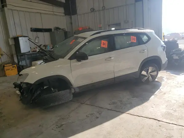3VV8C7B23SM045176 2025 VOLKSWAGEN TAOS - Image 1