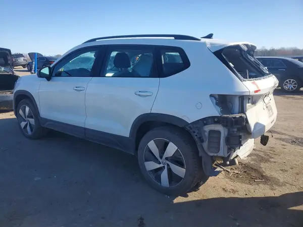3VV8C7B24SM025227 2025 VOLKSWAGEN TAOS - Image 2