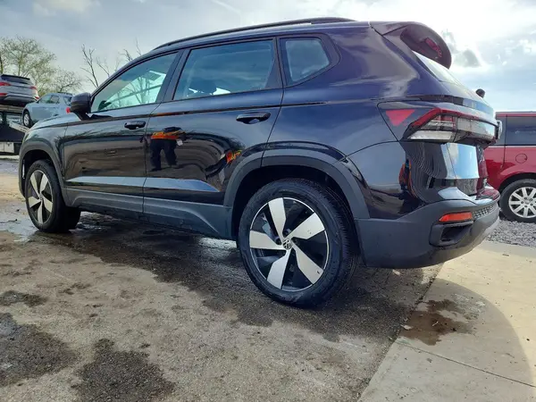 3VV8C7B25SM018996 2025 VOLKSWAGEN TAOS - Image 2