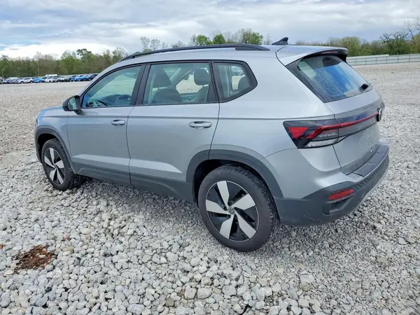 3VV8C7B26SM031305 2025 VOLKSWAGEN TAOS - Image 2