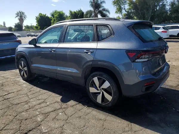 3VV8C7B26TM047005 2026 VOLKSWAGEN TAOS - Image 2