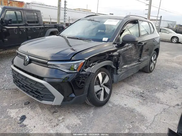 3VV8C7B27SM014190 2025 VOLKSWAGEN TAOS - Image 2