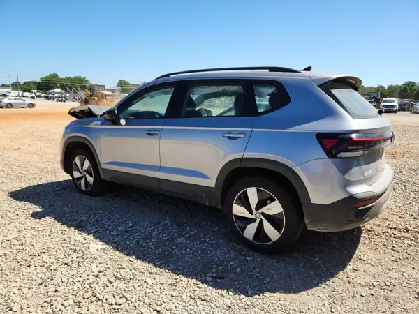 3VV8C7B27SM047951 2025 VOLKSWAGEN TAOS - Image 2