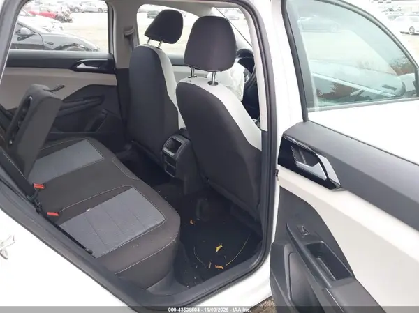 3VV8C7B28SM015770 2025 VOLKSWAGEN TAOS - Image 8