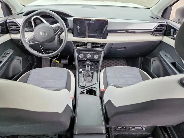 3VV8C7B28SM036828 2025 VOLKSWAGEN TAOS - Image 8