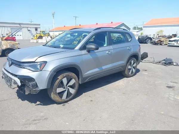 3VV8C7B28SM052284 2025 VOLKSWAGEN TAOS - Image 2