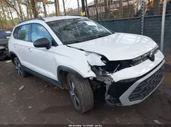 3VV8C7B29SM031413 2025 VOLKSWAGEN TAOS