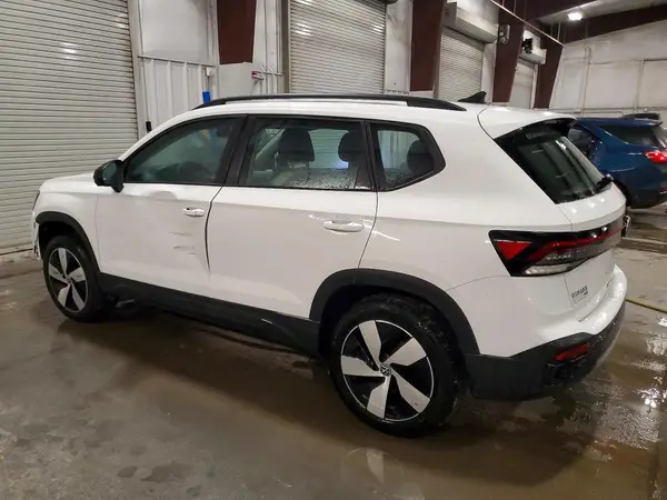 3VV8C7B29SM037731 2025 VOLKSWAGEN TAOS - Image 2