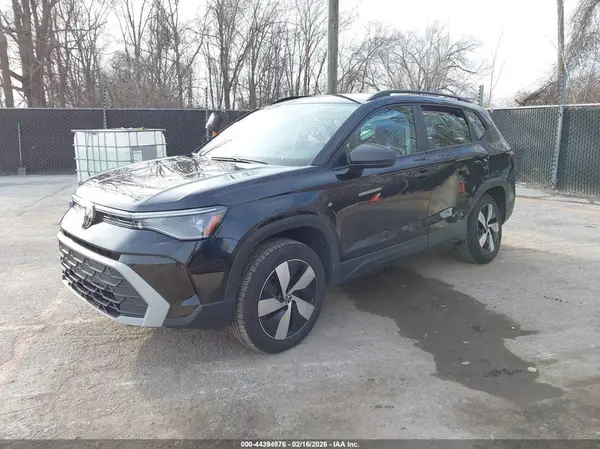 3VV8C7B29SM054268 2025 VOLKSWAGEN TAOS - Image 2