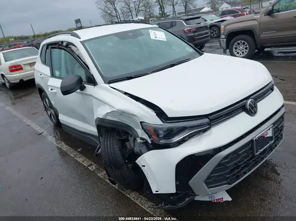 3VV8C7B29SM068557 2025 VOLKSWAGEN TAOS - Image 1