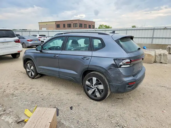 3VV8C7B29SM076657 2025 VOLKSWAGEN TAOS - Image 2