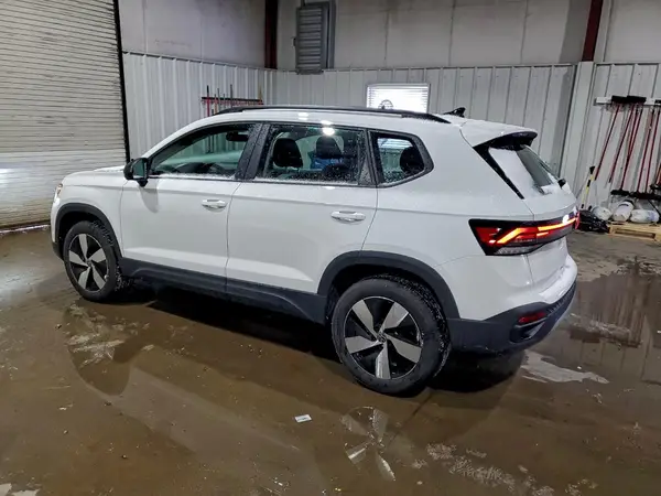 3VV8C7B29SM078277 2025 VOLKSWAGEN TAOS - Image 2