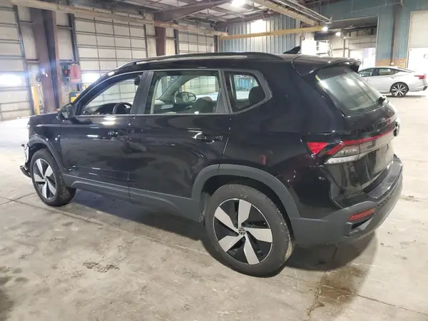 3VV8C7B2XSM005340 2025 VOLKSWAGEN TAOS - Image 2