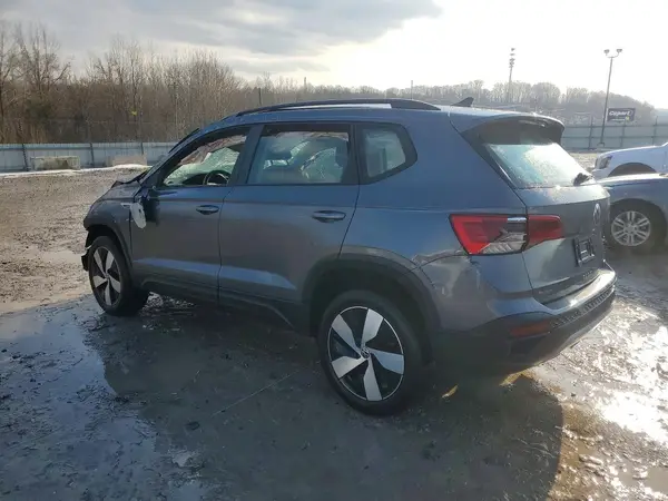 3VV8X7B20RM093796 2024 VOLKSWAGEN TAOS - Image 2