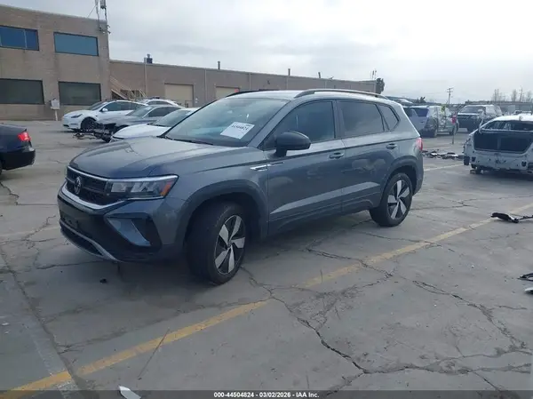 3VV8X7B21RM016645 2024 VOLKSWAGEN TAOS - Image 2