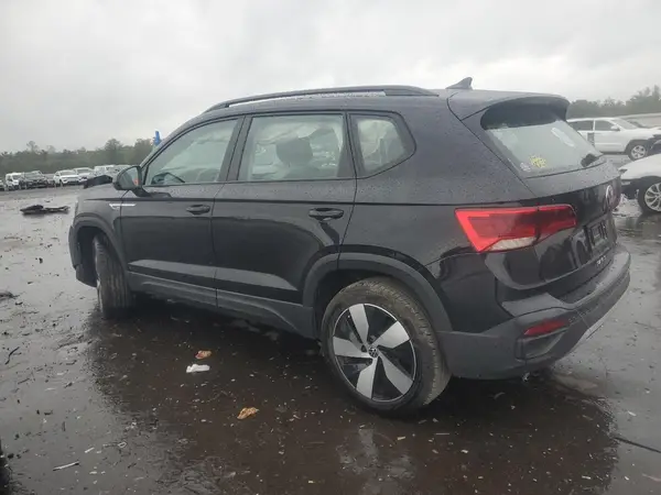 3VV8X7B21RM117586 2024 VOLKSWAGEN TAOS - Image 2