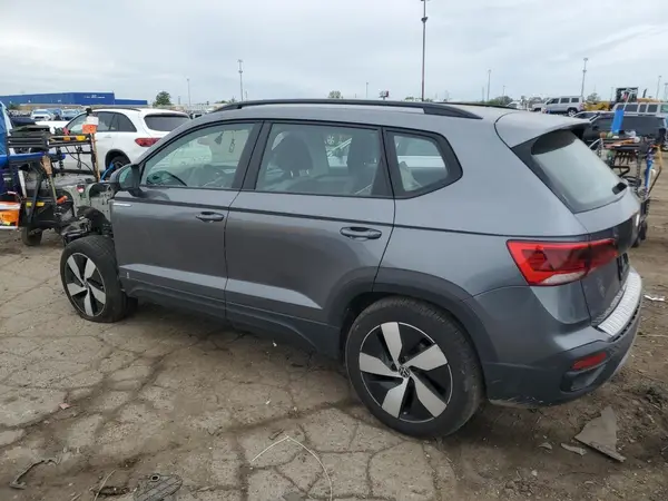 3VV8X7B22RM022096 2024 VOLKSWAGEN TAOS - Image 2