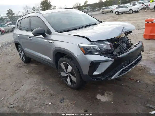 3VV8X7B22RM035642 2024 VOLKSWAGEN TAOS - Image 1