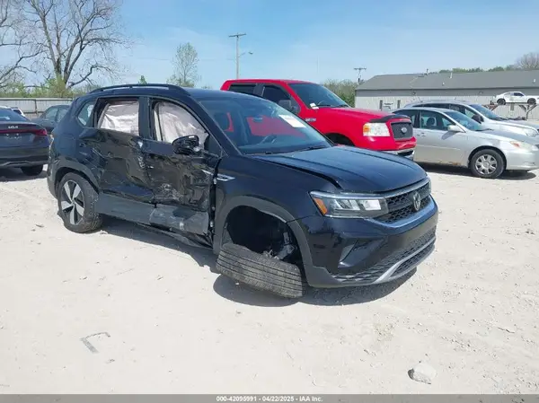 3VV8X7B22RM056734 2024 VOLKSWAGEN TAOS - Image 1