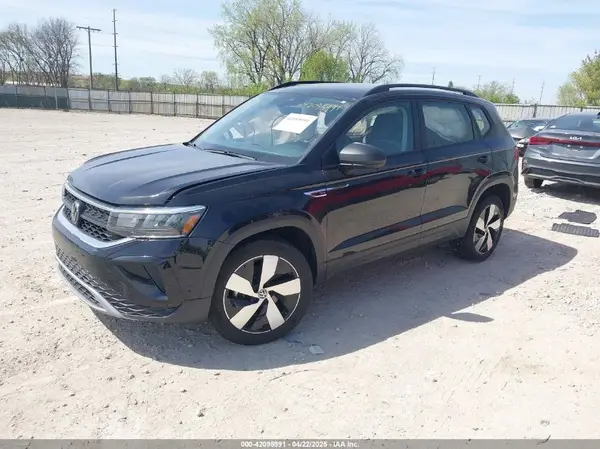 3VV8X7B22RM056734 2024 VOLKSWAGEN TAOS - Image 2