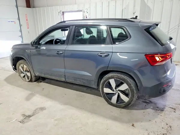 3VV8X7B23RM018543 2024 VOLKSWAGEN TAOS - Image 2