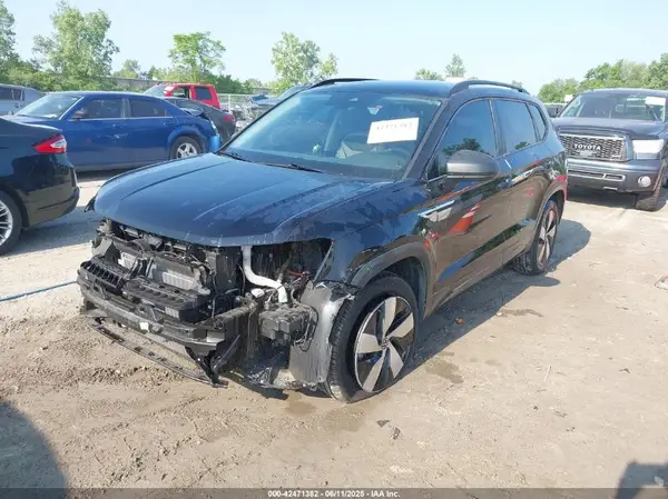 3VV8X7B23RM113989 2024 VOLKSWAGEN TAOS - Image 2