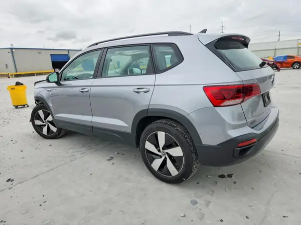 3VV8X7B25RM037322 2024 VOLKSWAGEN TAOS - Image 2