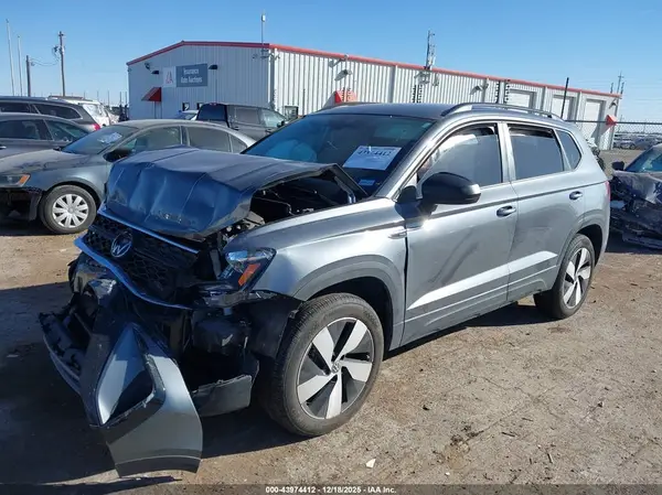 3VV8X7B25RM068148 2024 VOLKSWAGEN TAOS - Image 2