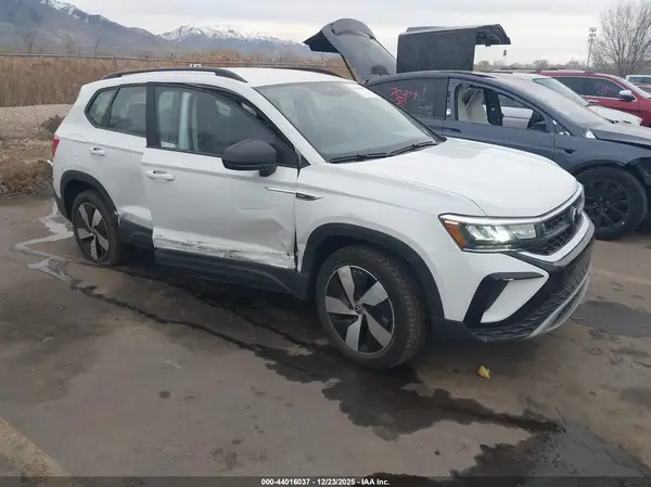 3VV8X7B25RM070935 2024 VOLKSWAGEN TAOS - Image 1