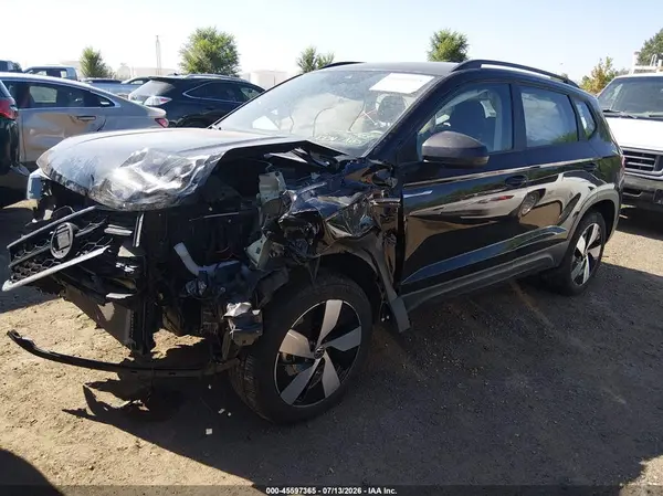 3VV8X7B25RM098735 2024 VOLKSWAGEN TAOS - Image 2