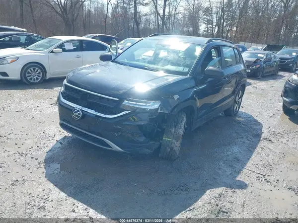 3VV8X7B26RM069065 2024 VOLKSWAGEN TAOS - Image 2