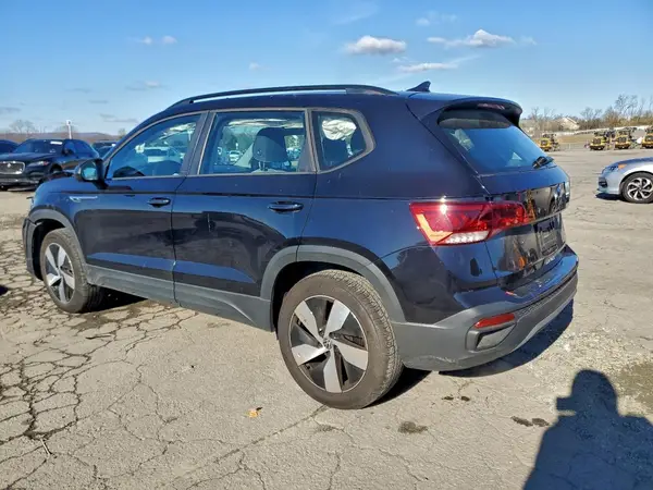 3VV8X7B27RM116572 2024 VOLKSWAGEN TAOS - Image 2