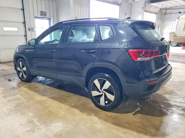 3VV8X7B27RM122095 2024 VOLKSWAGEN TAOS - Image 2