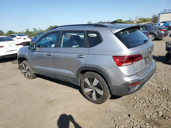 3VV8X7B28RM030364 2024 VOLKSWAGEN TAOS - Image 2