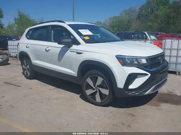 3VV8X7B28RM080388 2024 VOLKSWAGEN TAOS - Image 1