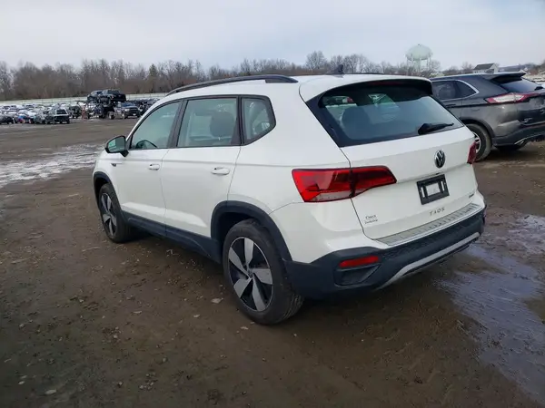 3VV8X7B29RM019440 2024 VOLKSWAGEN TAOS - Image 2