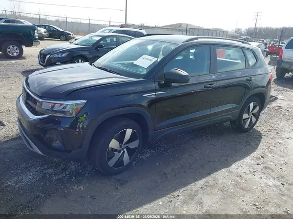 3VV8X7B2XRM018507 2024 VOLKSWAGEN TAOS - Image 2
