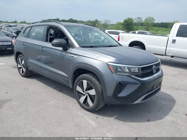 3VV8X7B2XRM063477 2024 VOLKSWAGEN TAOS - Image 1