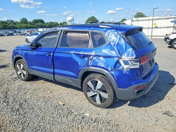 3VV8X7B2XRM072616 2024 VOLKSWAGEN TAOS - Image 2