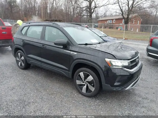 3VV8X7B2XRM120941 2024 VOLKSWAGEN TAOS - Image 1