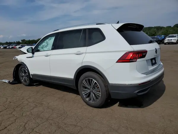 3VVAB7AX0RM218647 2024 VOLKSWAGEN TIGUAN - Image 2