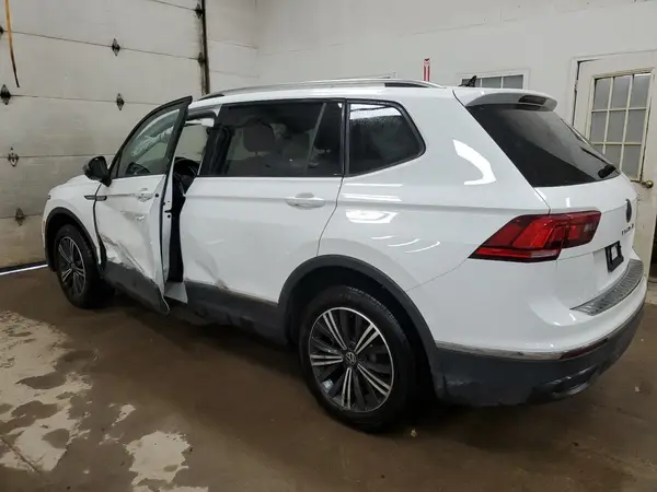 3VVAB7AX0RM223413 2024 VOLKSWAGEN TIGUAN - Image 2