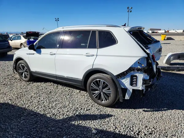3VVAB7AX1RM234470 2024 VOLKSWAGEN TIGUAN - Image 2