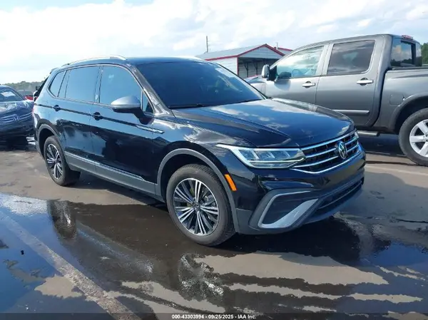 3VVAB7AX8RM222641 2024 VOLKSWAGEN TIGUAN - Image 1