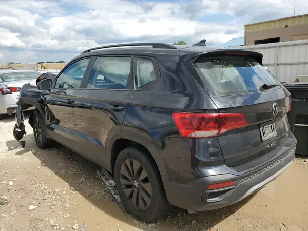 3VVAX7B20NM022707 2022 VOLKSWAGEN TAOS - Image 2