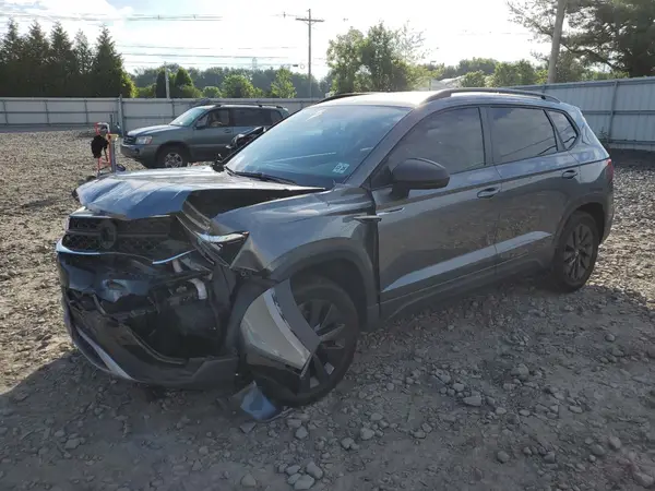 3VVAX7B20NM042553 2022 VOLKSWAGEN TAOS - Image 1
